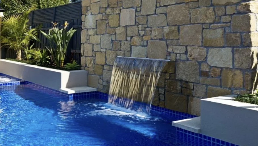 CASCADA DE PARED