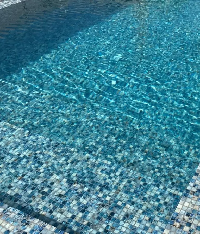 MEGHAN Piscina colores de la naturaleza