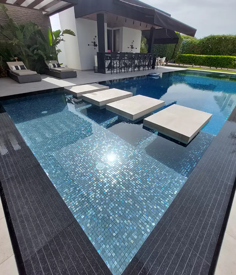 Piscina gris con brillo MURRAY