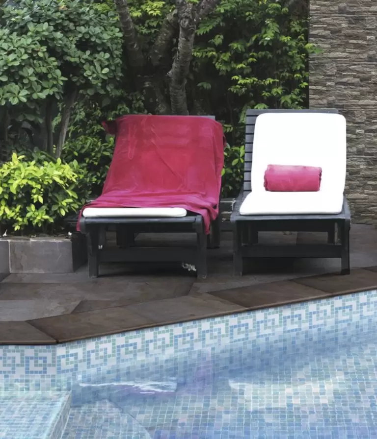 Porcelanato Turquesa Para Piscinas