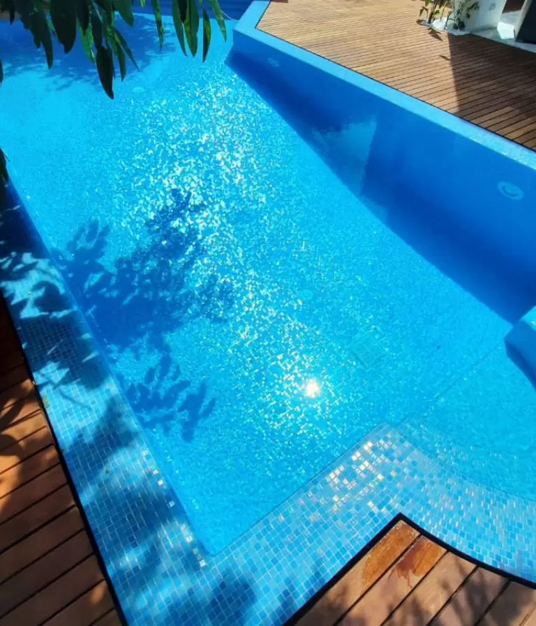 ORIA piscina color azul claro